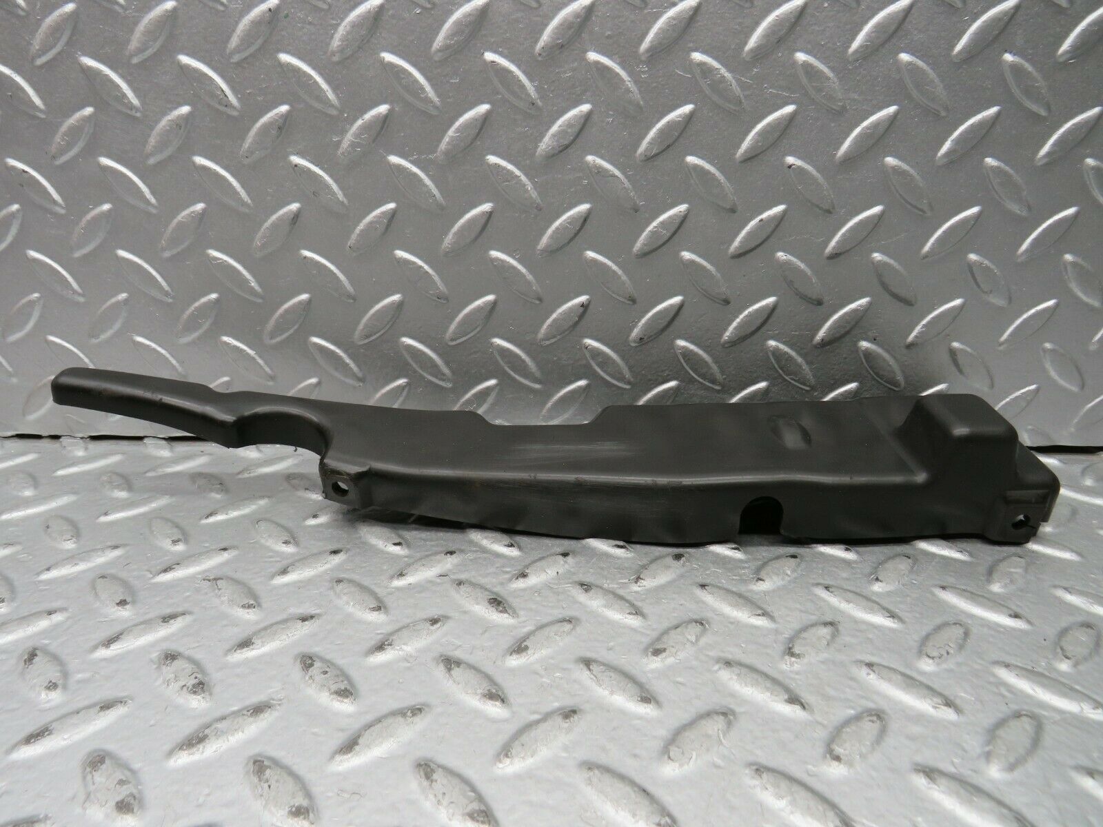 22121 Mercedes-Benz S123 280TE Wagon Bonnet Catch Cover 1238870025