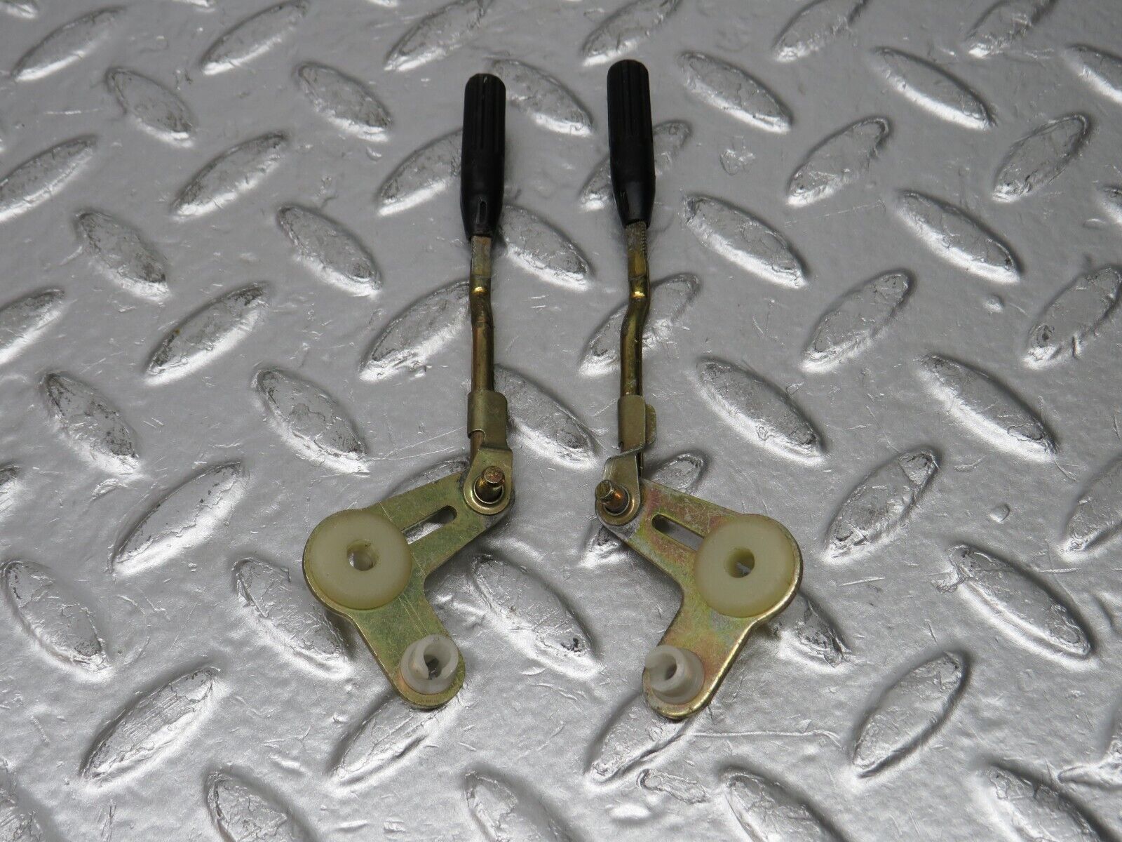 30717 Mercedes-Benz W201 190E 2.0L Rear Door Lock Knob Pair