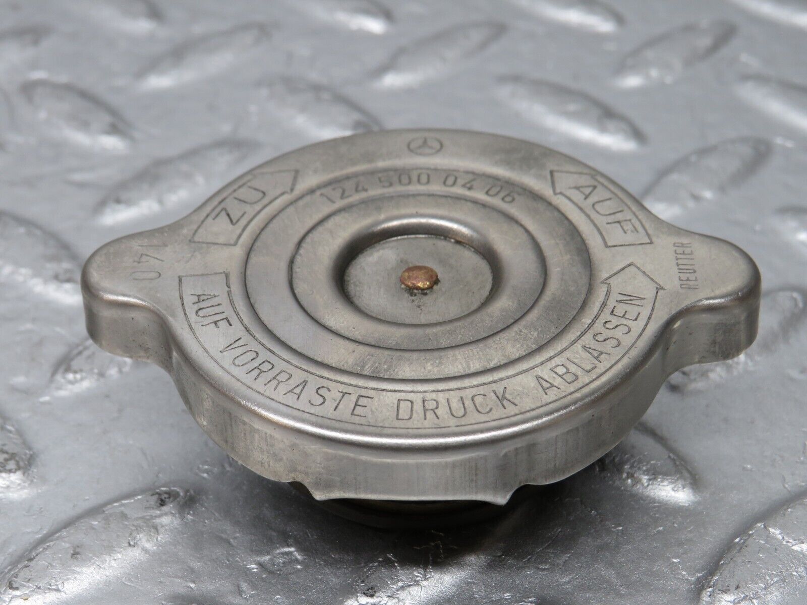 33440 Mercedes-Benz W202 C180 Radiator Cap 1245000406