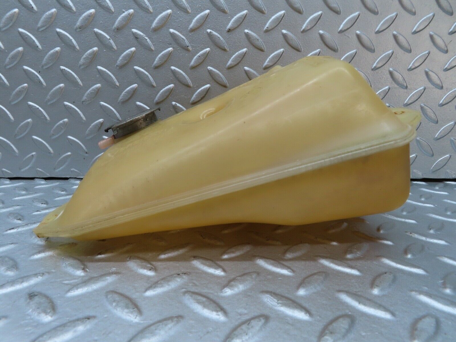 17612 Mercedes-Benz W116 450SEL Coolant Tank Reservoir 1165000449