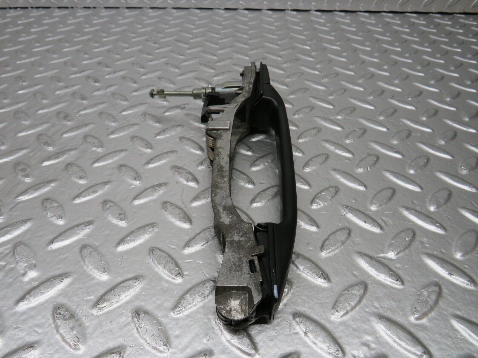 25207 Mercedes-Benz W201 190D Exterior Door Handle Front Right No Key