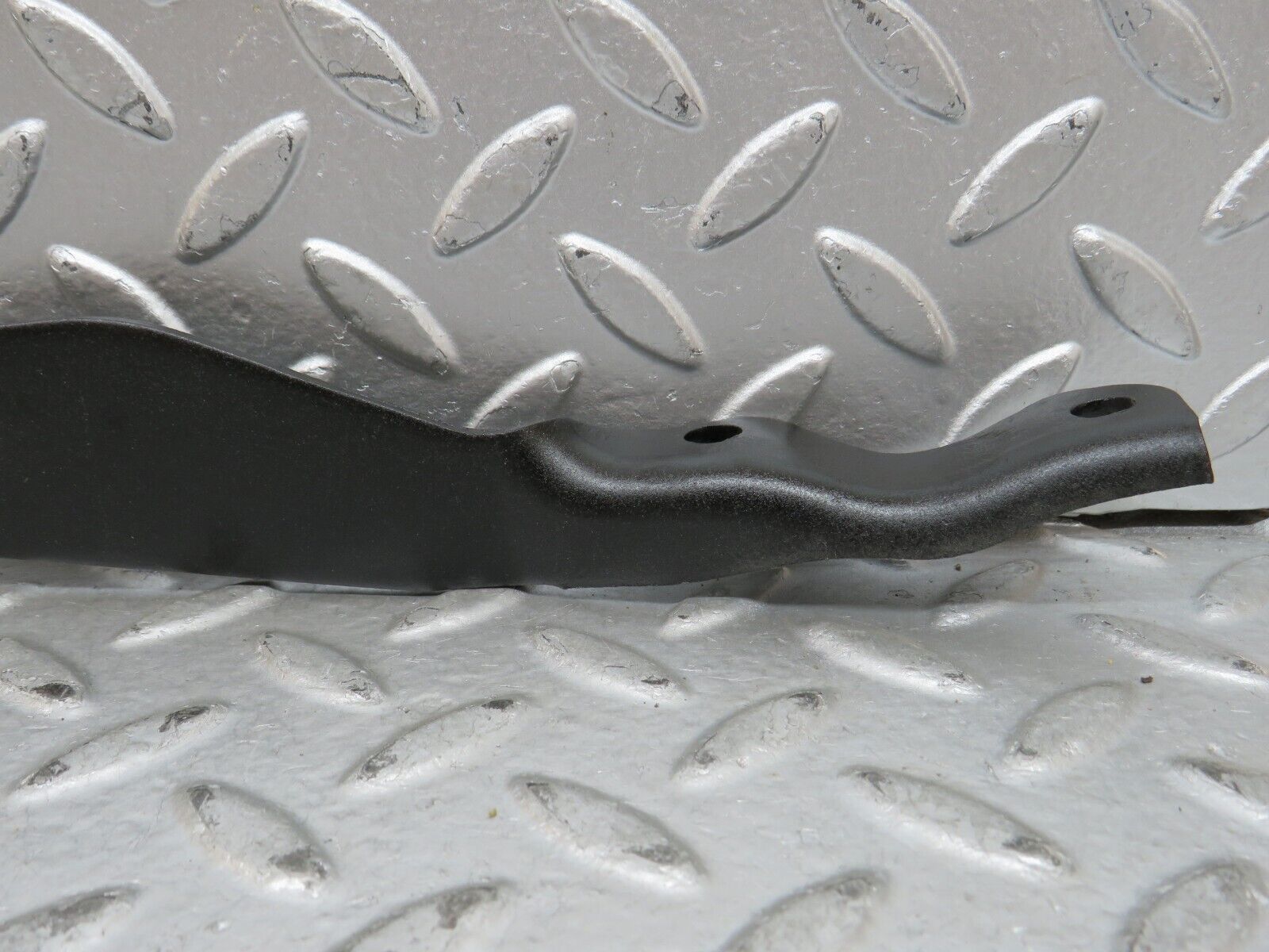 28366 Mercedes-Benz S123 240D Wagon Exhaust Bracket