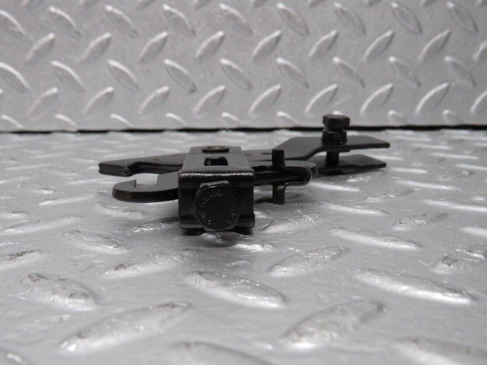 39594 Mercedes-Benz R129 320SL Coupe Handbrake Adjusting Handbrake Regulator