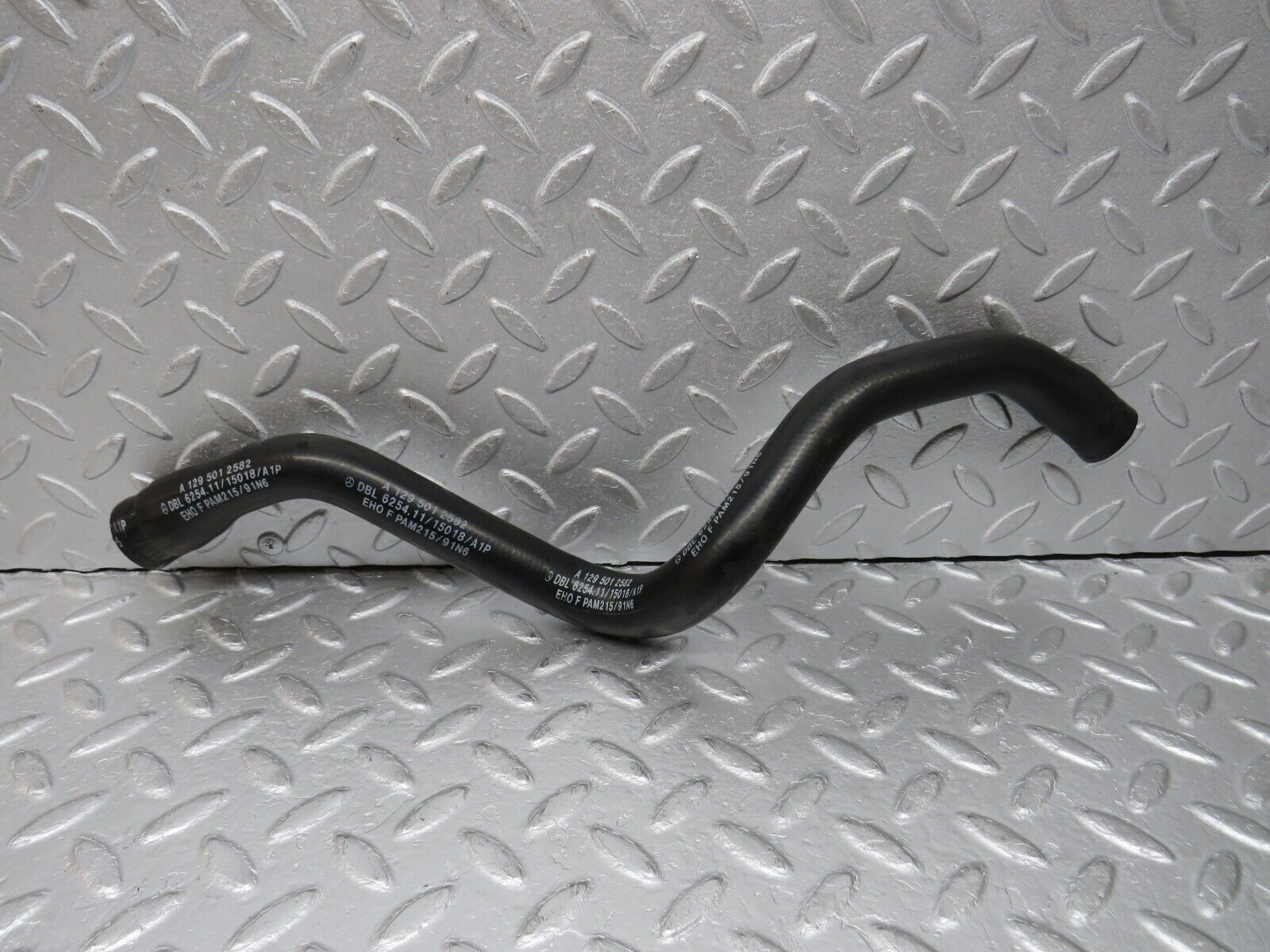 38277 Mercedes-Benz R129 280SL Coupe Radiator Lower Hose Pipe 1295012582