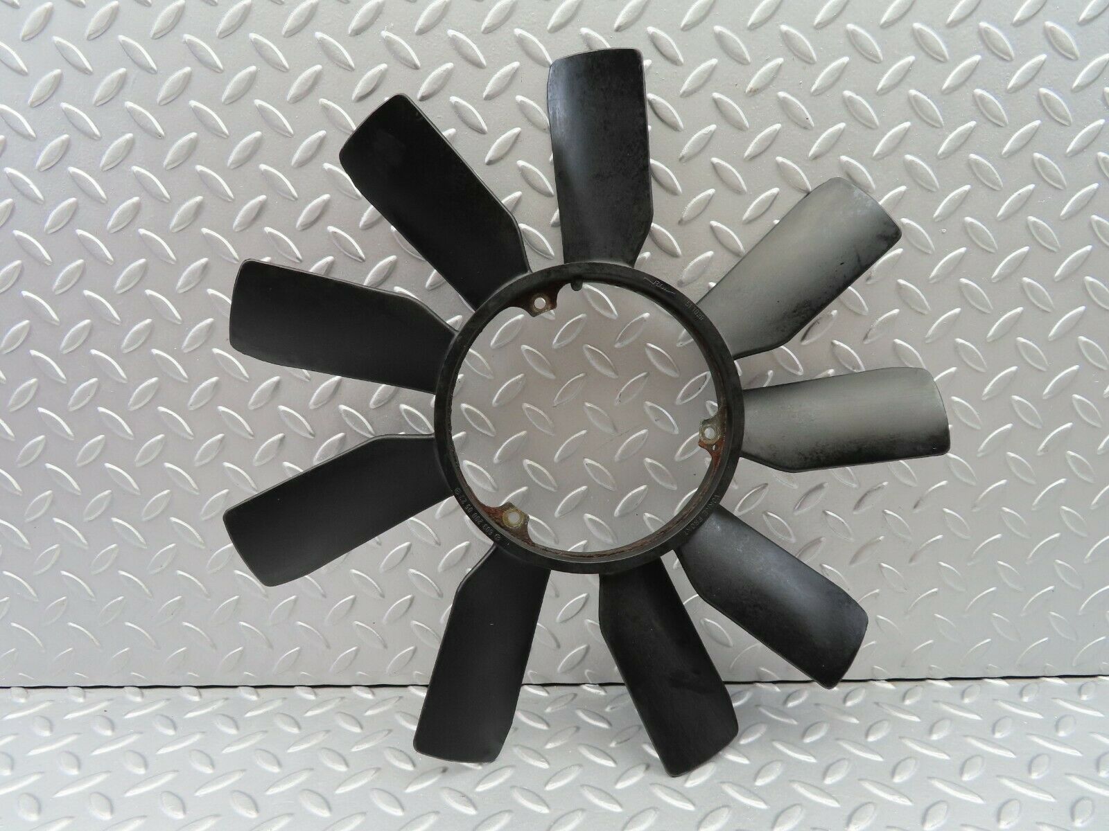 6810 Mercedes-Benz S124 E220 Wagon Engine Cooling Fan 6032000523