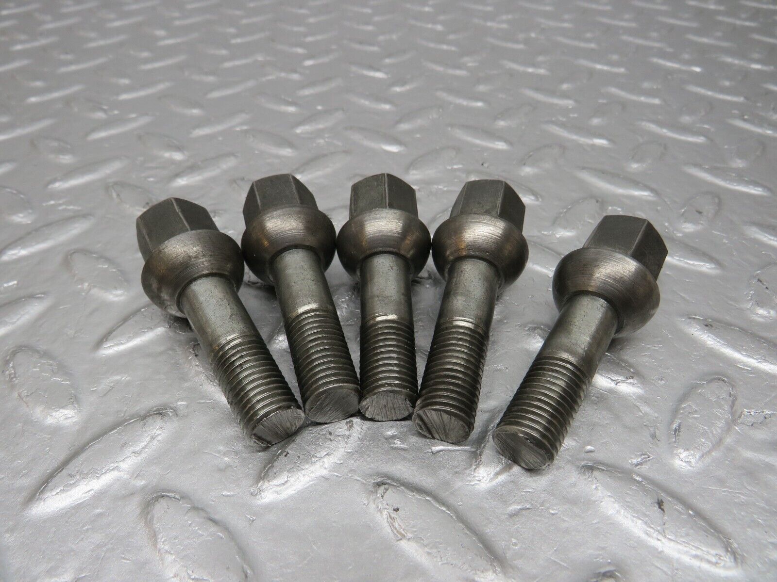40158 Mercedes-Benz 5x Alloy Wheel Lug Bolt M12x1.5