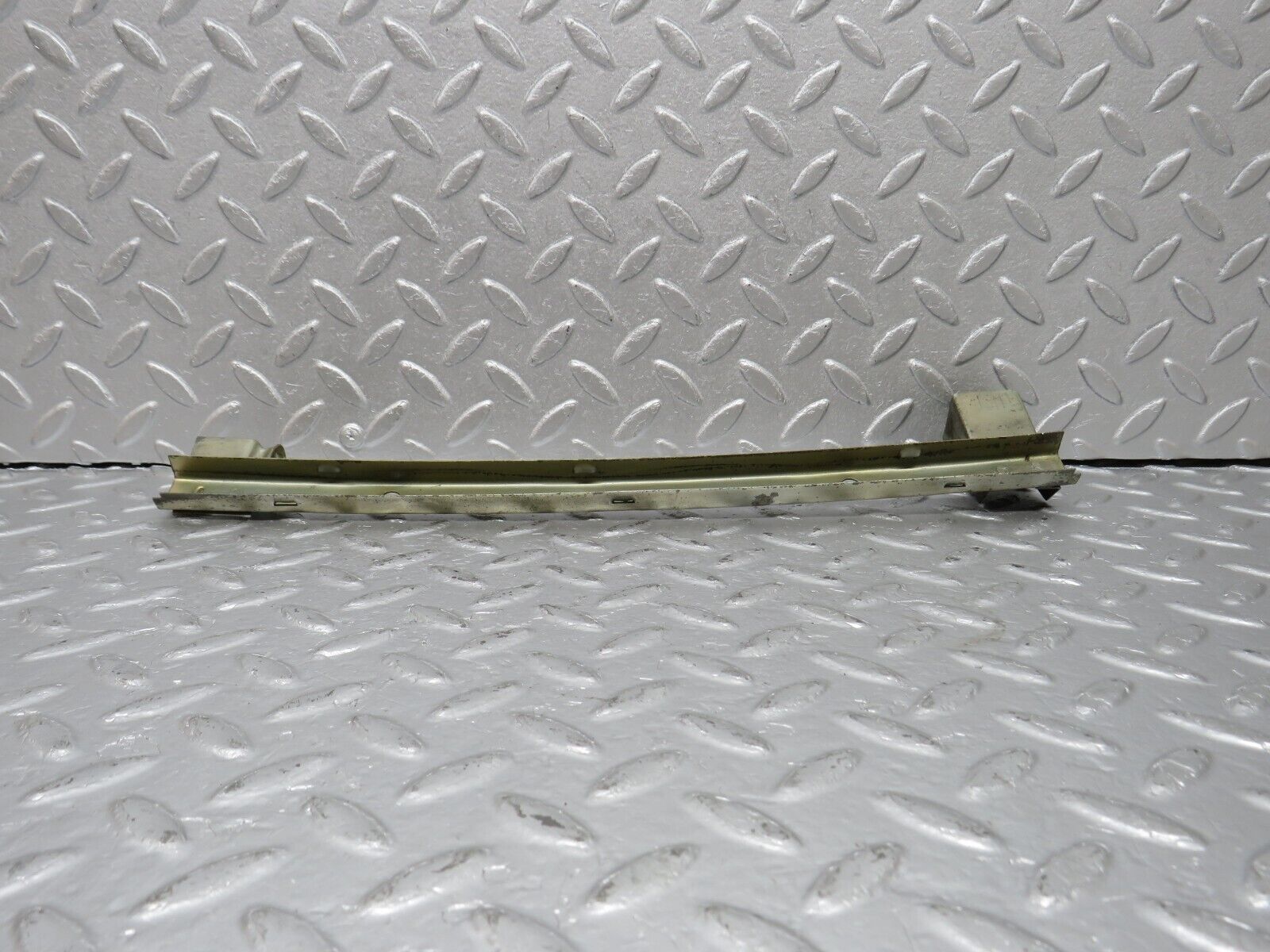 40586 Mercedes-Benz W123 300D Rear Right Door Window Channel