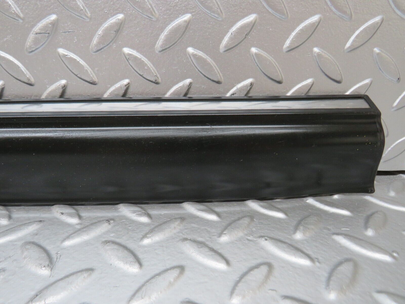 27113 Mercedes-Benz W123 280E Front Left Door Lower Moulding Trim