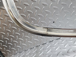 40771 Mercedes-Benz W123 300D Rear Windscreen Chrome Frame