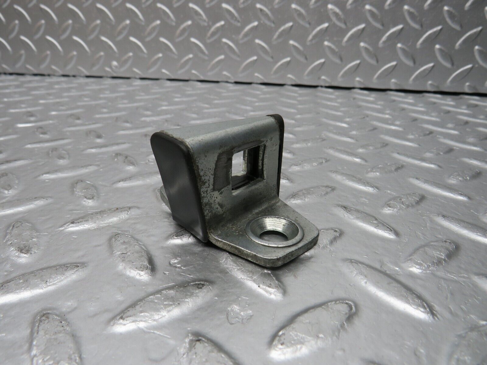 30754 Mercedes-Benz W201 190E 2.0L Door Lock Latch