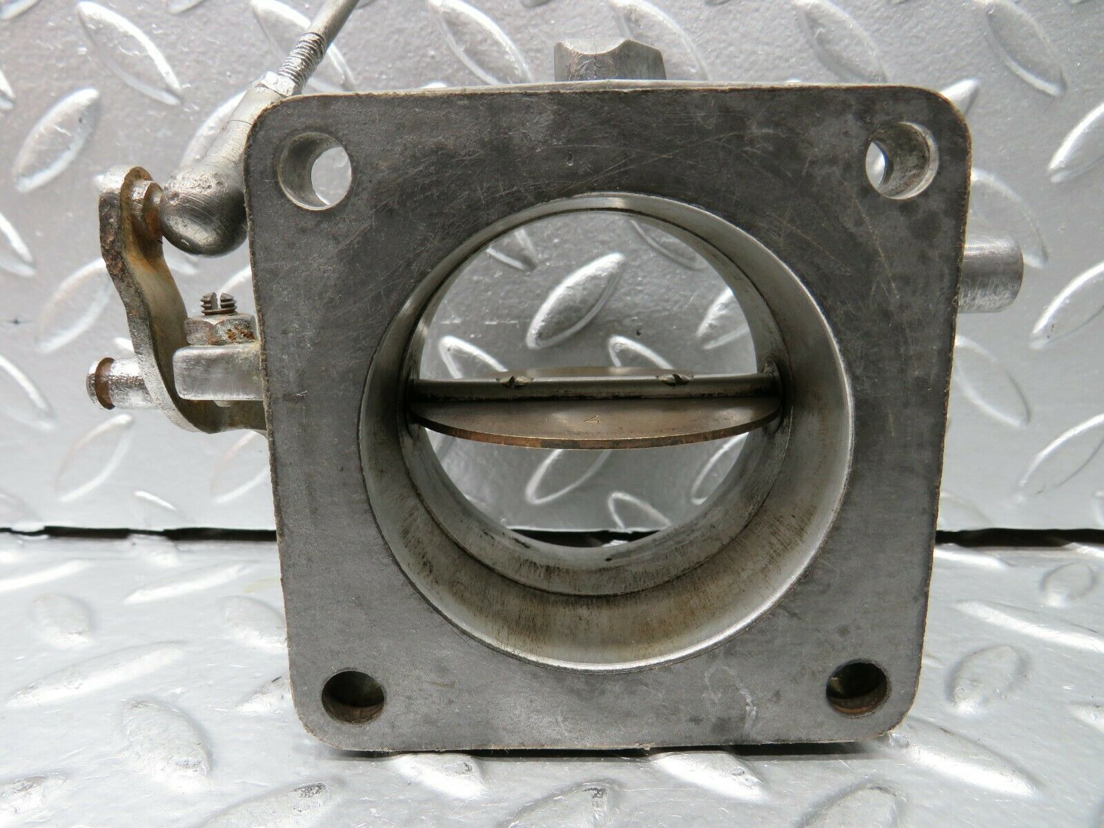 22906 Mercedes-Benz C107 450SLC Coupe Throttle Body Valve