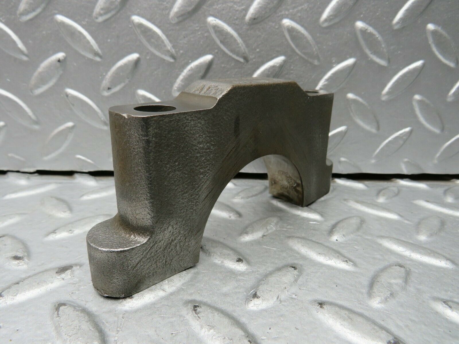 22115 Mercedes-Benz S123 280TE Crankshaft Bearing Holder Block 1080110211