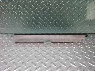 25147 Mercedes-Benz W201 190D Front Right Door Window Glass