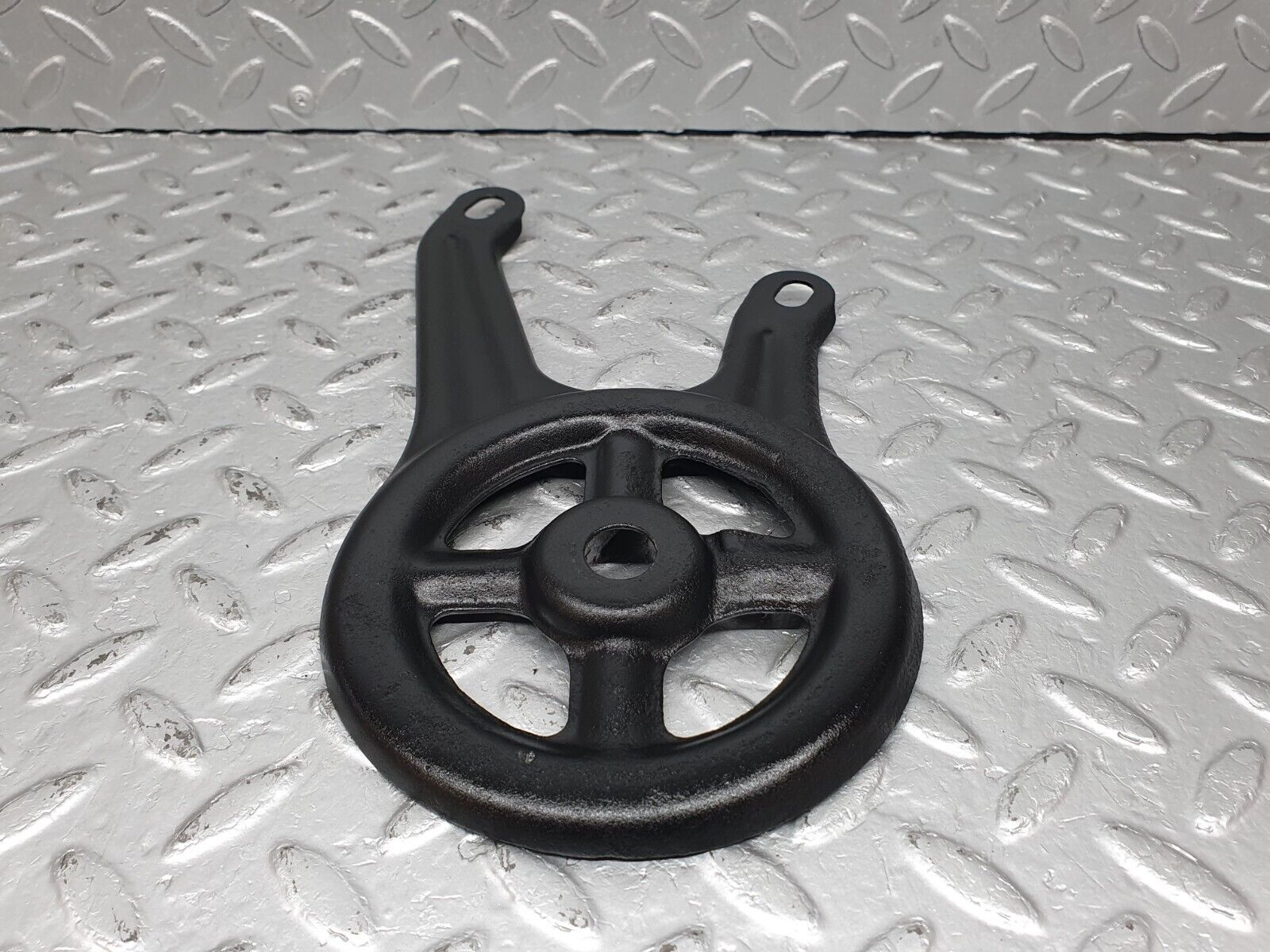 41169 Mercedes-Benz W126 300SE Rear Suspension Axle Mounting Bracket 2x