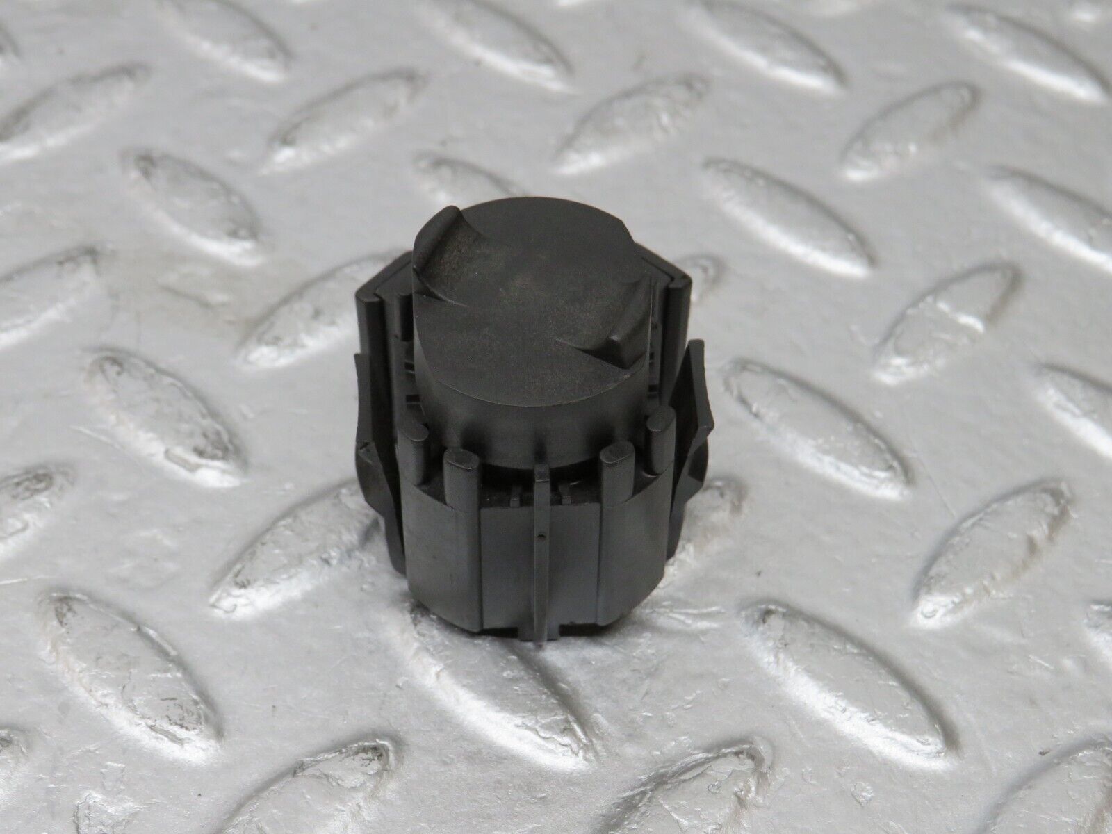 36695 Mercedes-Benz W201 190E 2.0L Kick Down Switch 0025452214