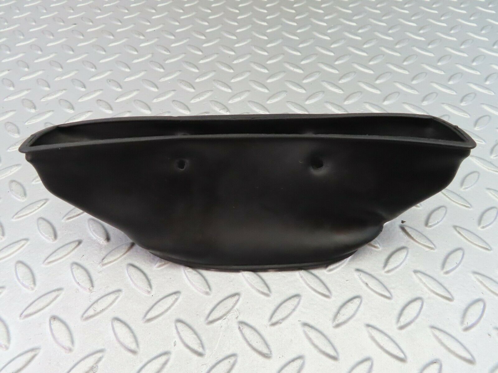 7459 Mercedes-Benz W116 450SE Heating Duct Rubber Ventilation 1168310088