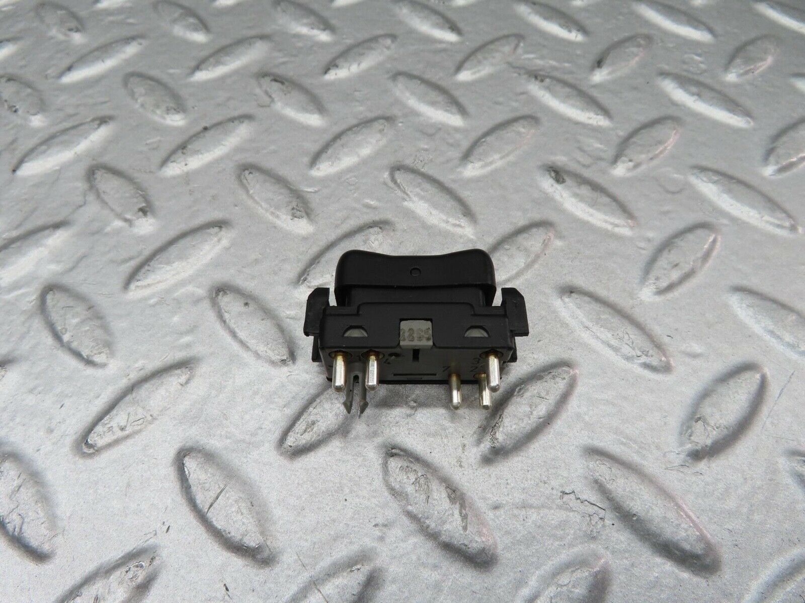 15036 Mercedes-Benz W140 S320 Electric Window Switch Left Side 1408210151