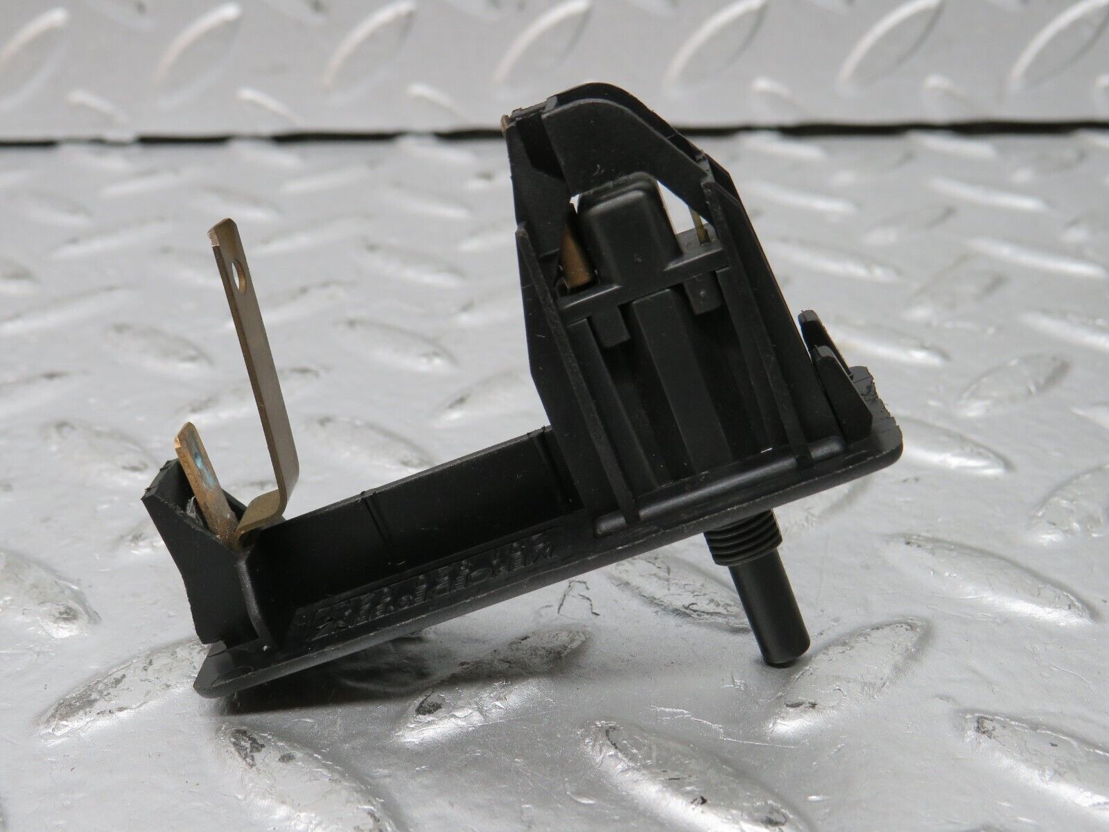 32156 Mercedes-Benz W123 230E Trunk Boot Light Switch 2018200211