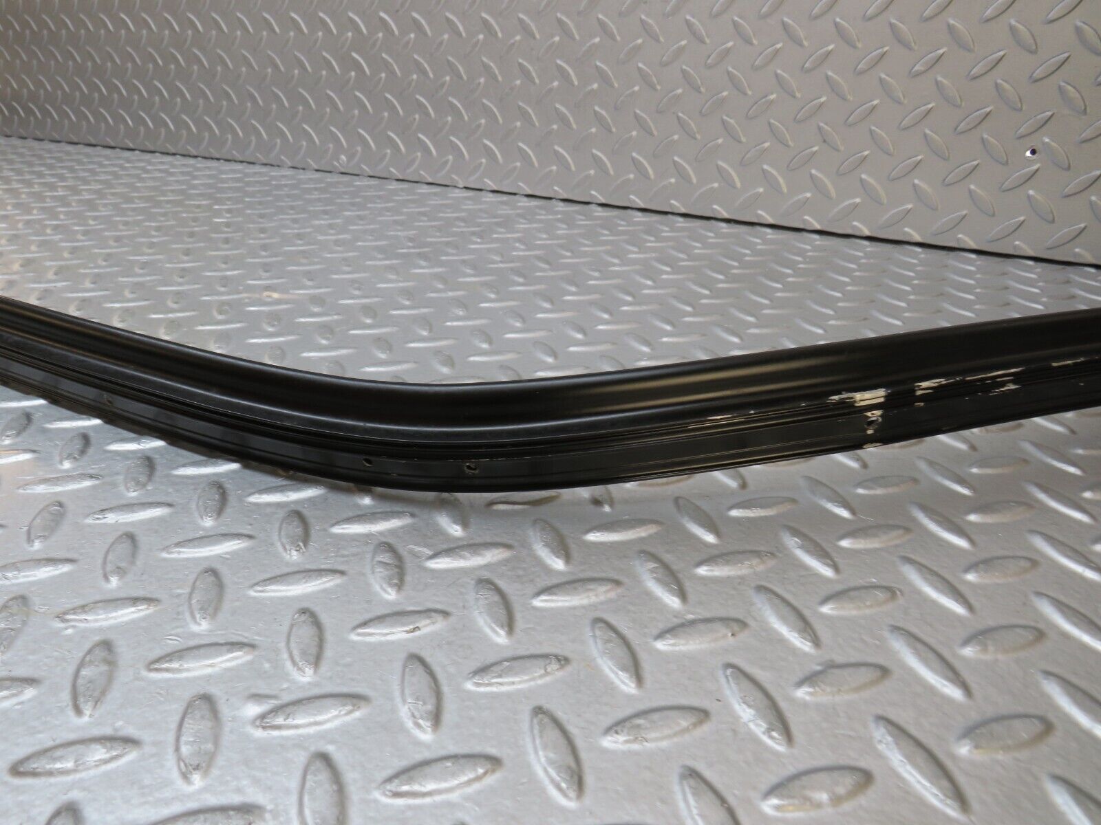 37029 Mercedes-Benz C126 420SEC Coupe Roof Trim Left