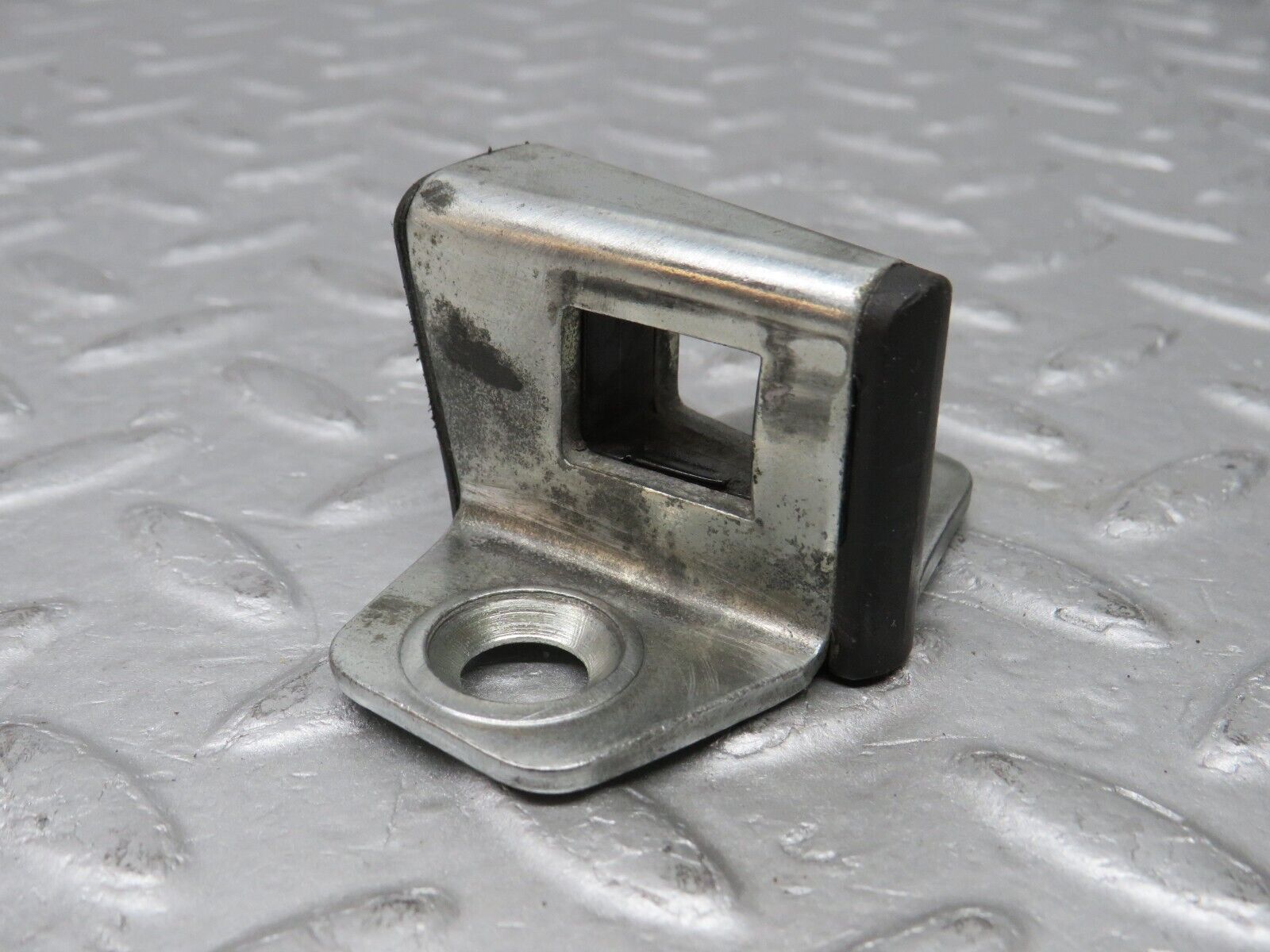 36613 Mercedes-Benz W201 190E 2.0L Door Lock Latch