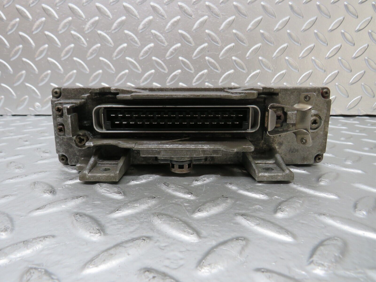 25220 Mercedes-Benz W201 190D ABS Control Unit Bosch 0055452132