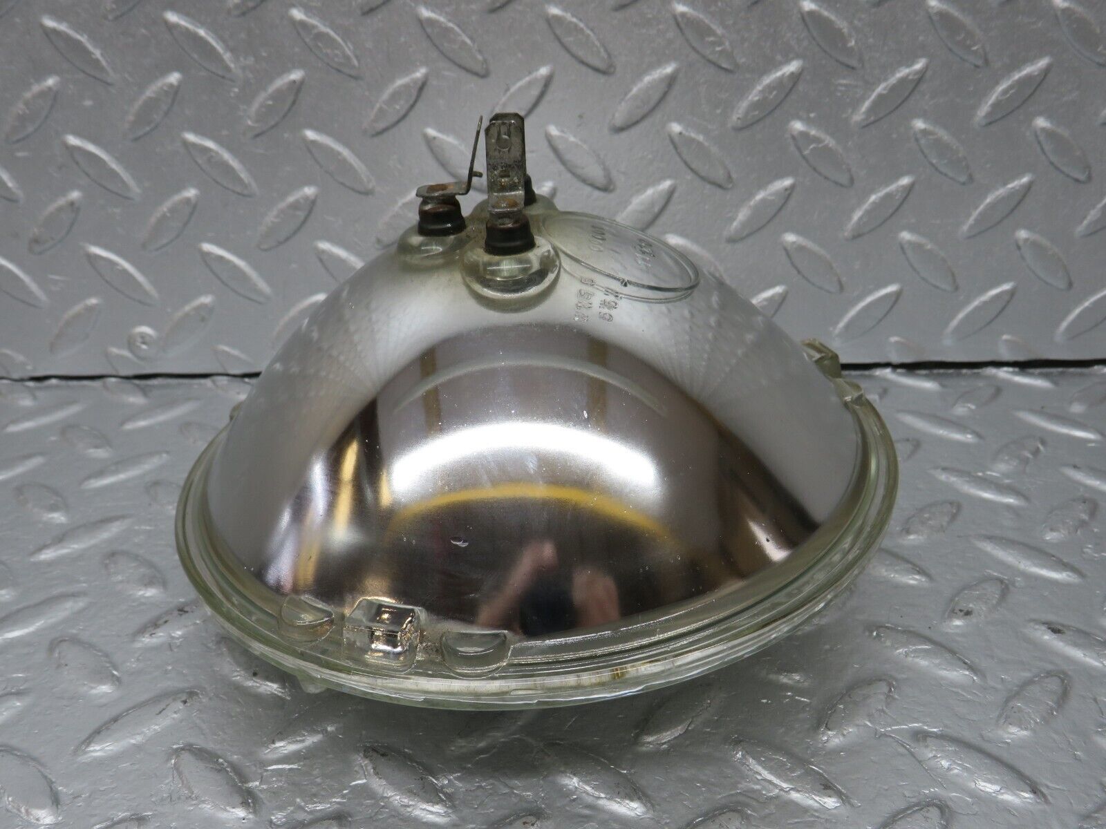 40366 Mercedes-Benz W110 230 Headlight Sealed Beam Lucas 7285