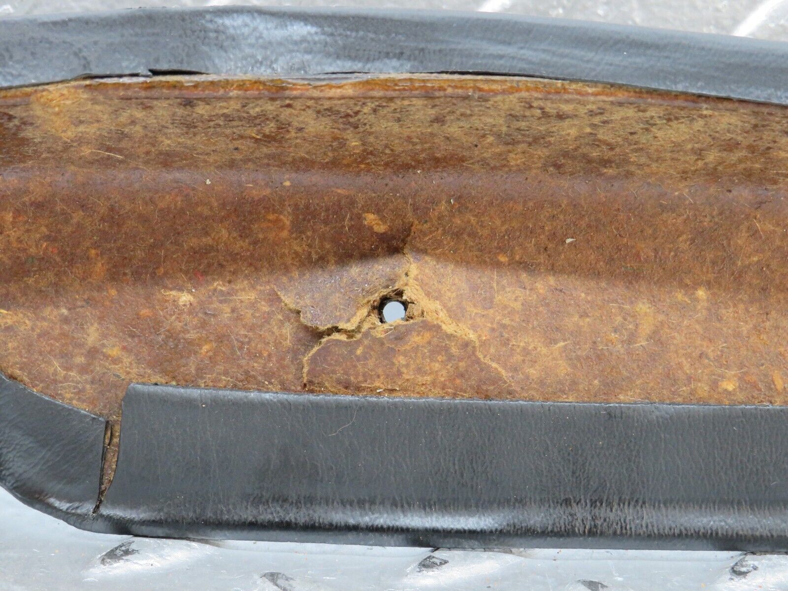 28214 Mercedes-Benz S123 240D Wagon Tailgate  Door Inner Cover 1237470187