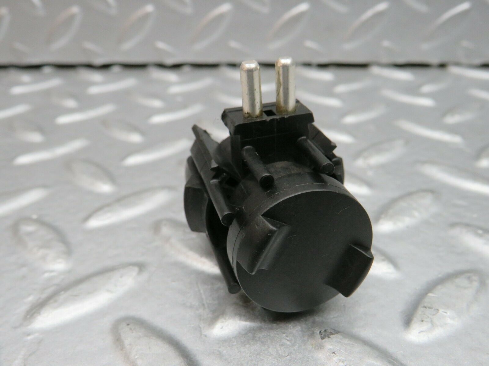 22281 Mercedes-Benz S123 280TE Wagon Gearbox Kick Down Switch 0015456314