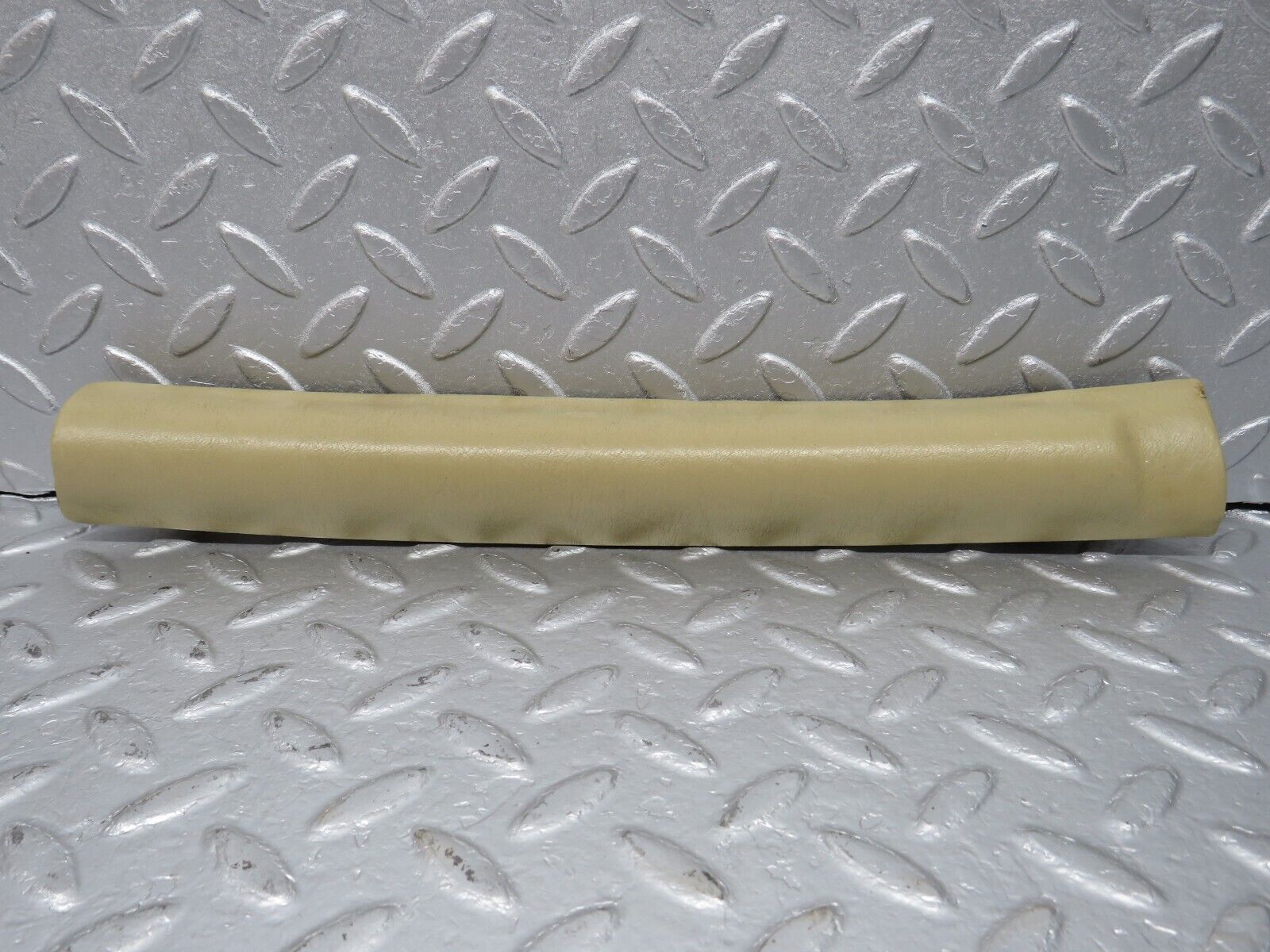 40193 Mercedes-Benz R107 Hard Top B Pillar Trim Left Side Beige