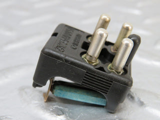 25525 Mercedes-Benz W123 200 Fuse Box Connector 1235400950