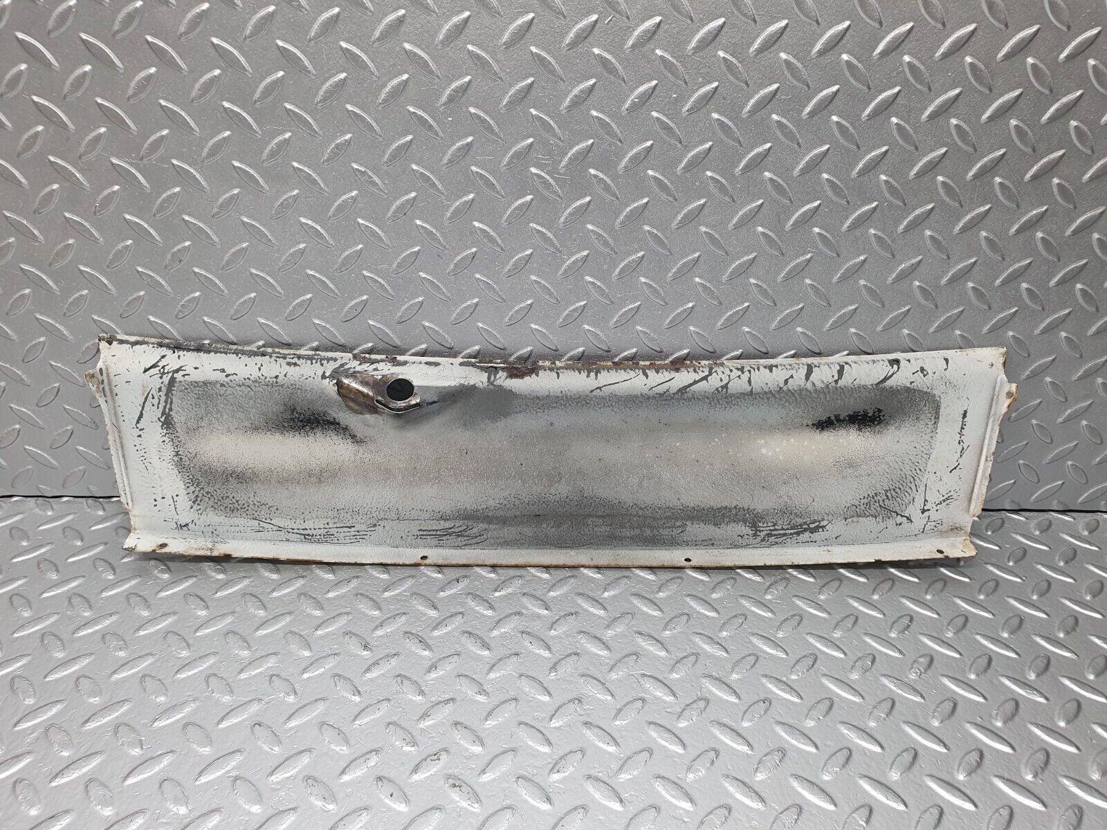 40708 Mercedes-Benz W123 300D Wiper Motor Assembly Cover Access Panel