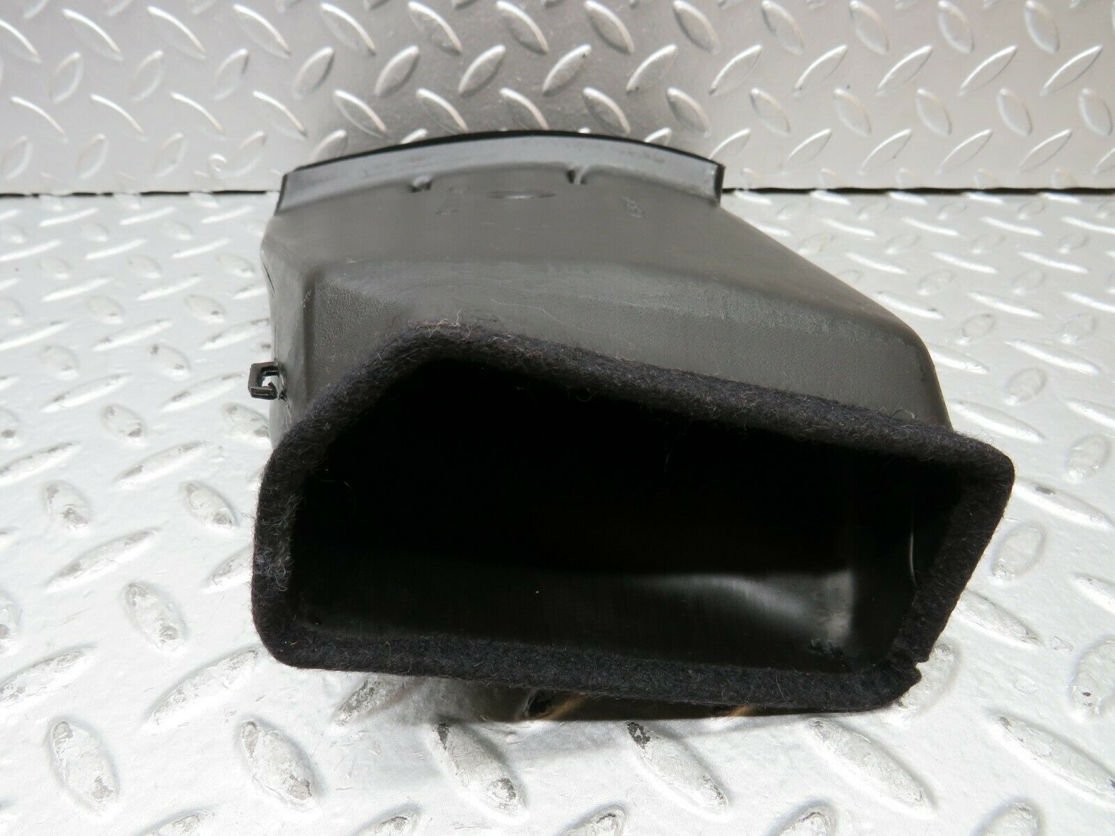 22040 Mercedes-Benz S123 280TE Wagon Heating Air Duct Left Side 1238310446