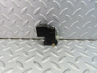 9435 Mercedes-Benz C124 300CE Coupe Vacuum Control Valve