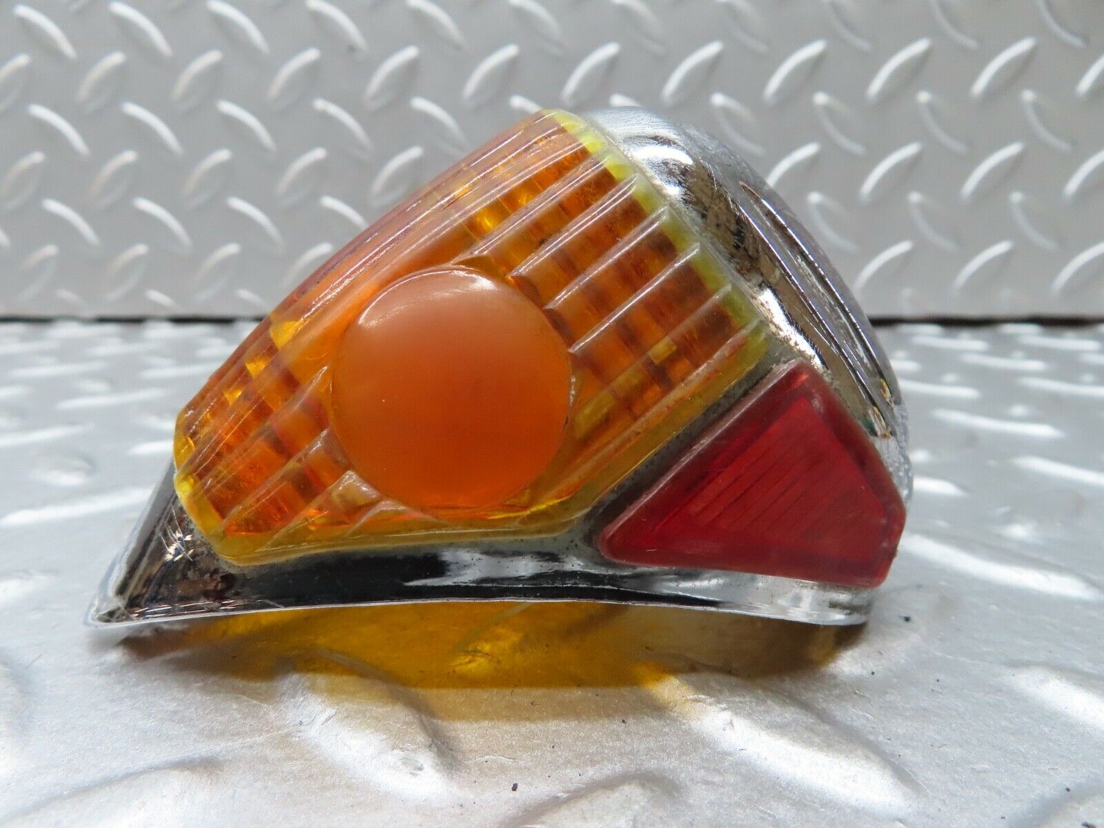 18662 Mercedes-Benz W120 W121 Ponton Front Left Wing Indicator Lens K23239