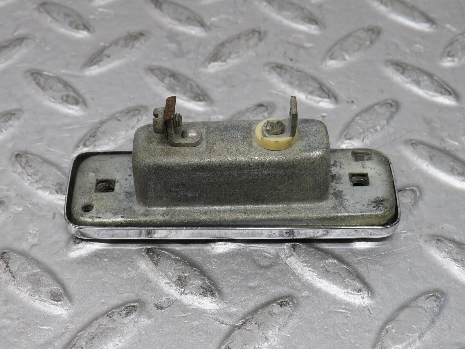 37343 Mercedes-Benz W109 300SEL number Plate Light Chrome Hella