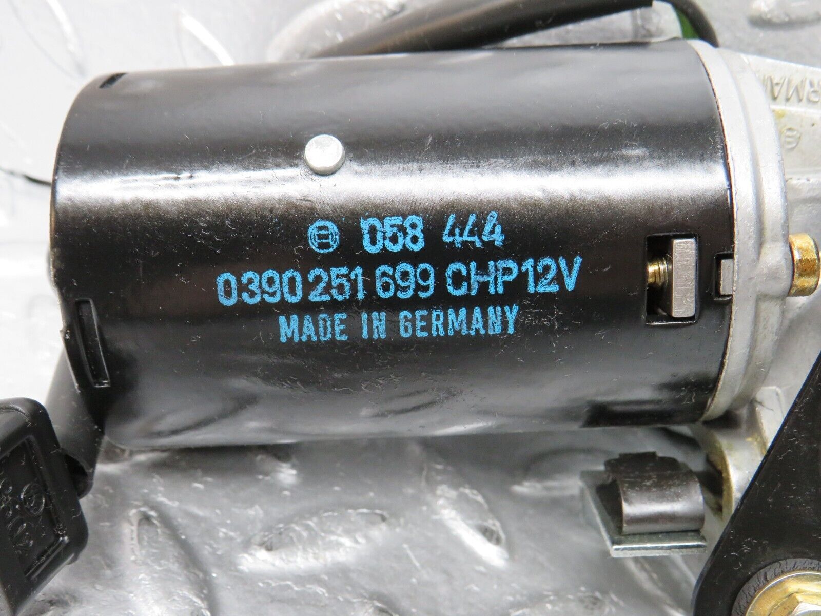 30672 Mercedes-Benz W201 190E 2.0L Sunroof Motor Bosch with Relay 0390251699