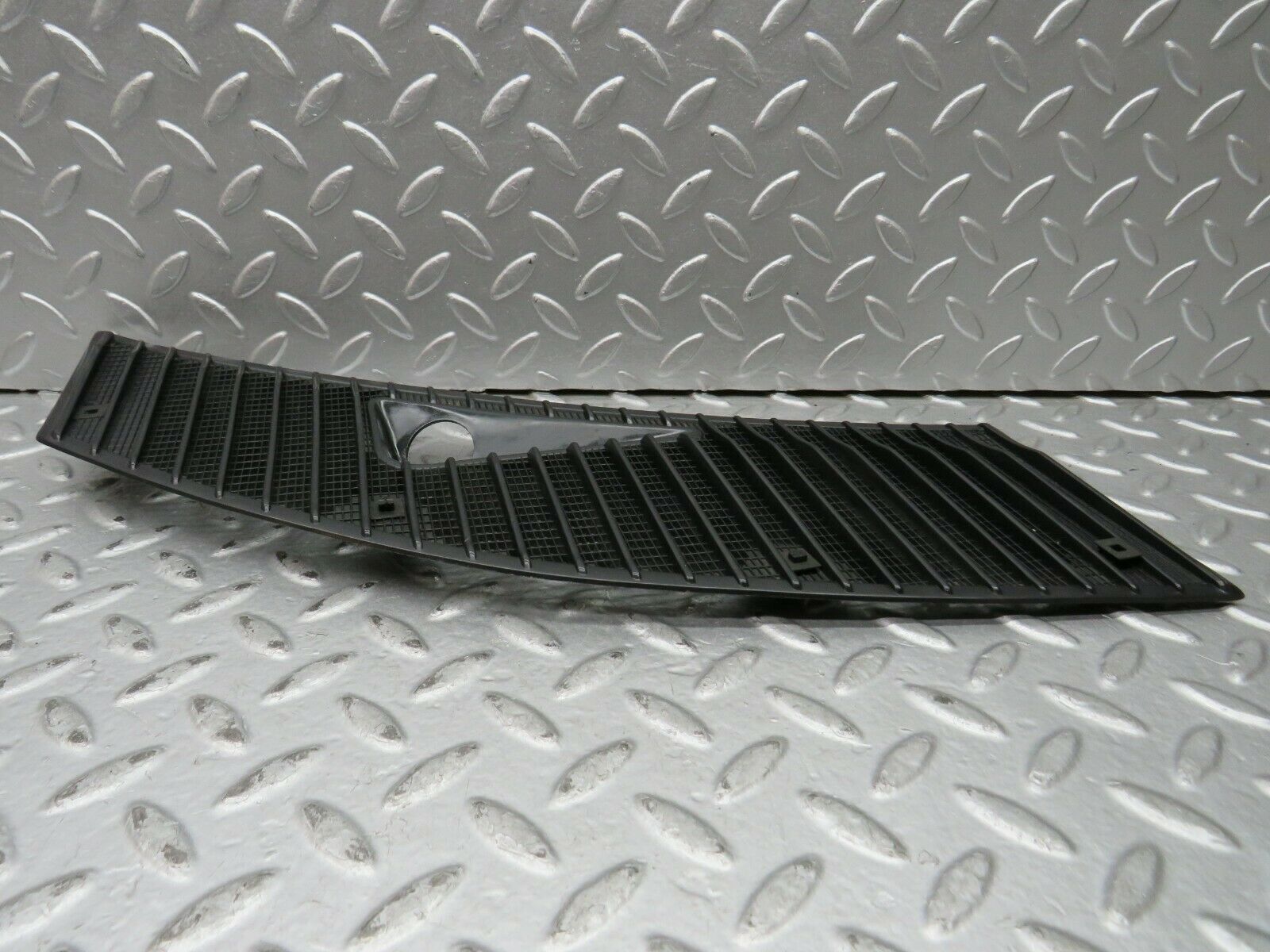 22058 Mercedes-Benz S123 280TE Wagon Air Intake Grill Right Side 1238363065