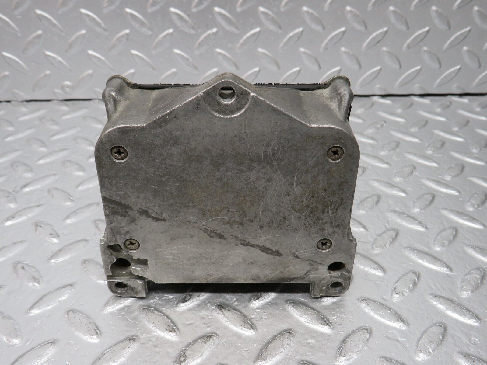 4957 Mercedes-Benz R107 350SL Ignition Control Unit Bosch 0227100001