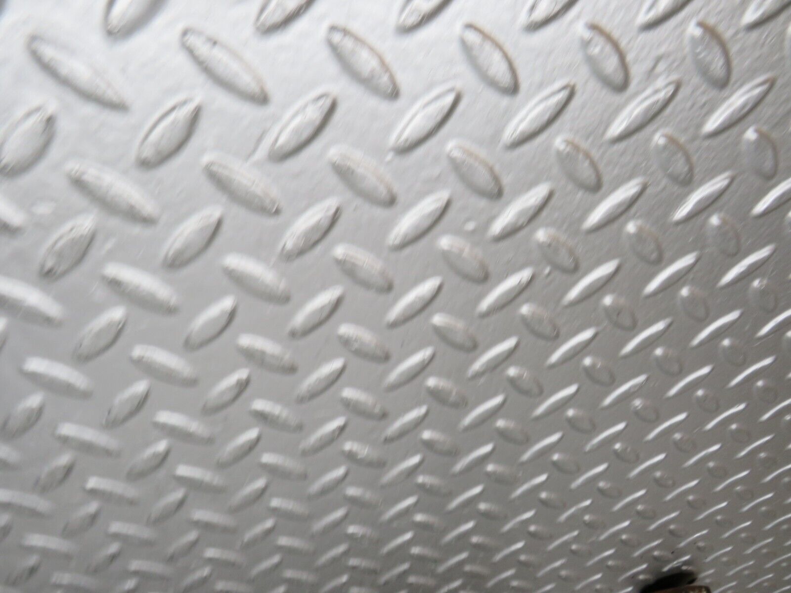 31317 Mercedes-Benz S124 220TE Wagon Exhaust Rear Silencer 1333 000047