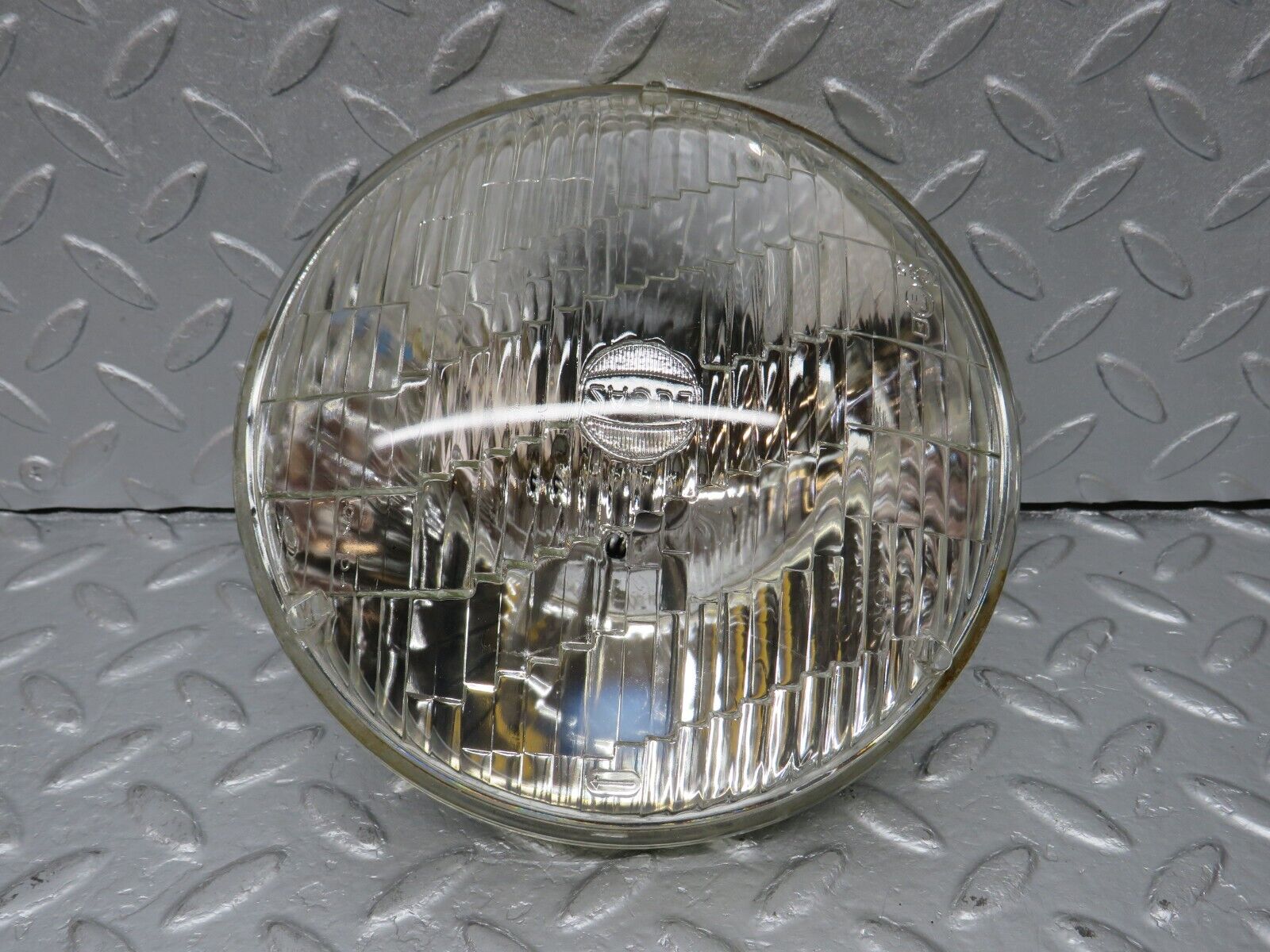 40366 Mercedes-Benz W110 230 Headlight Sealed Beam Lucas 7285