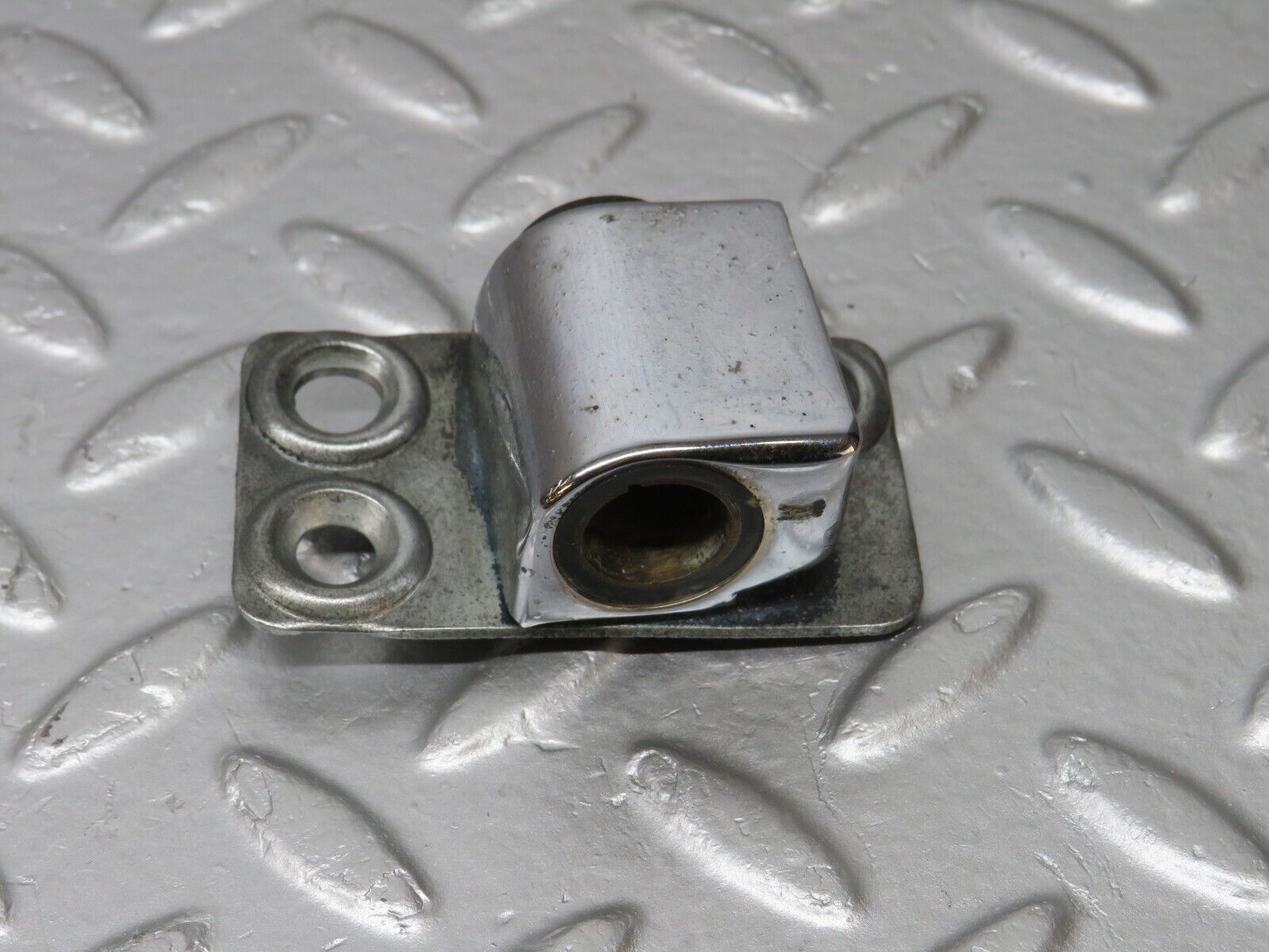 40285 Mercedes-Benz W110 230 Door Lock Latch Right Side