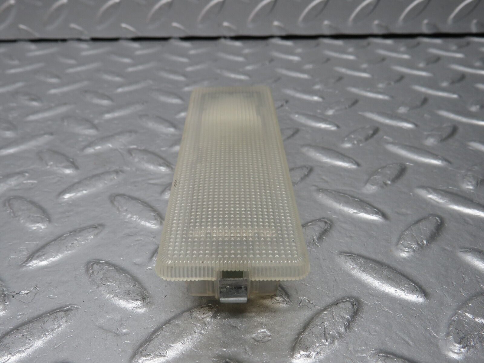31320 Mercedes-Benz S124 220TE Wagon Rear Interior Dome Light 0018200601