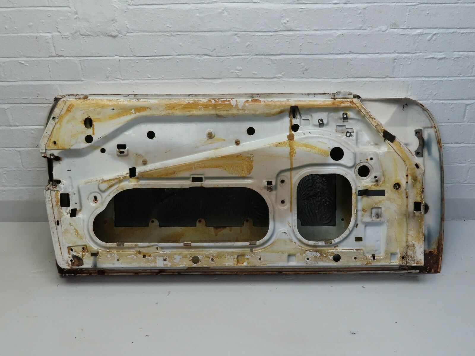 5162 Mercedes-Benz R107 350SL Coupe Left Door