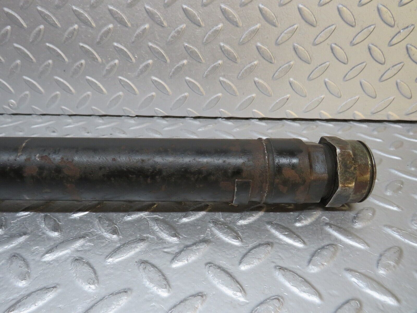 37588 Mercedes-Benz W109 300SEL Prop Shaft 1084130112