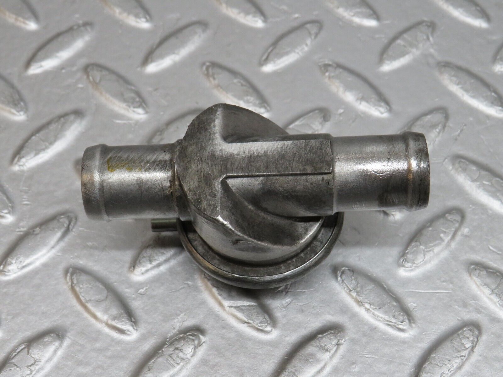 38111 Mercedes-Benz A124 320E Cabriolet EGR Exhaust Gas Recirculation Valve