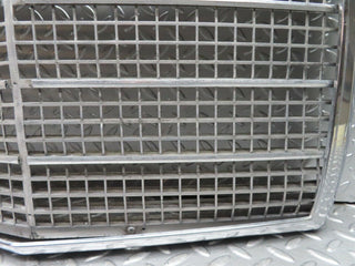 20877 Mercedes-Benz W114 250CE Coupe Bonnet Grill Chrome
