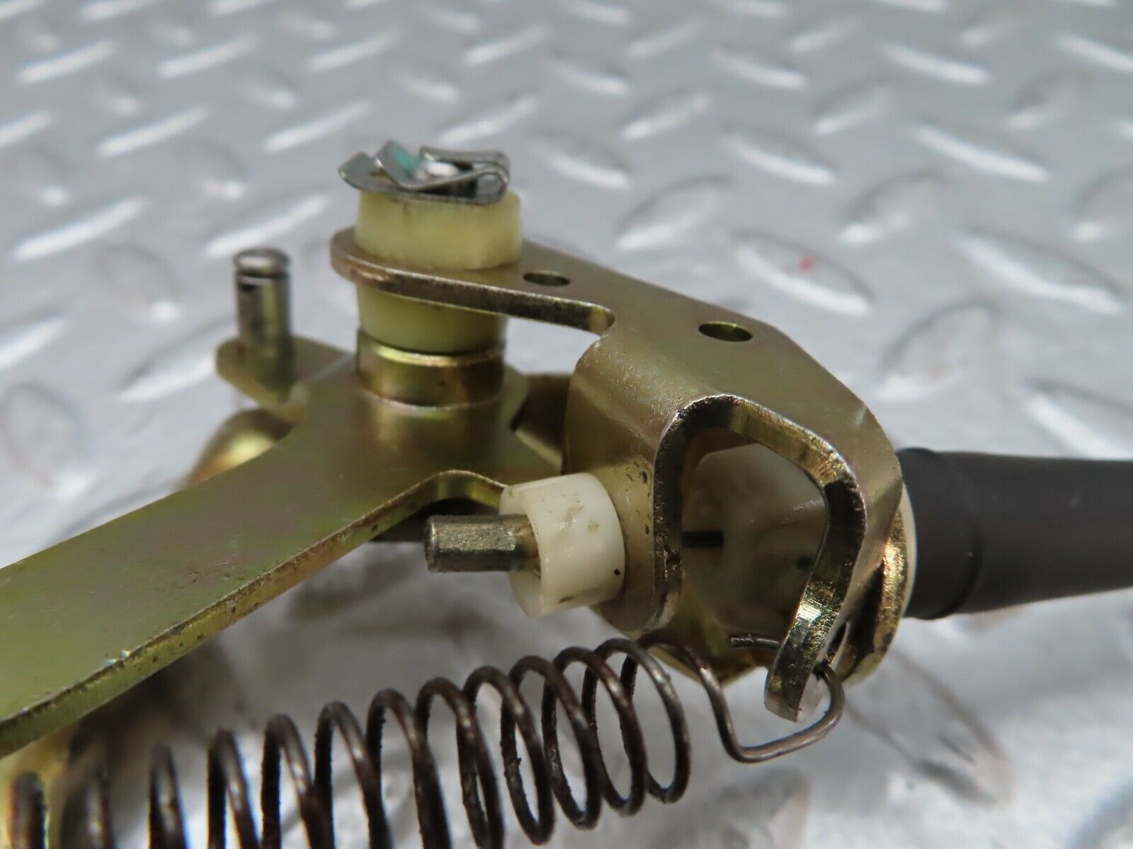 20062 Mercedes-Benz R129 300SL Coupe Transmission Lockout Cable 1292600351