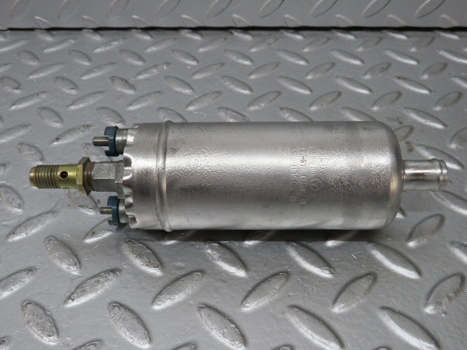33920 Mercedes-Benz W124 260E Fuel Pump Bosch 0020915901 0580254950