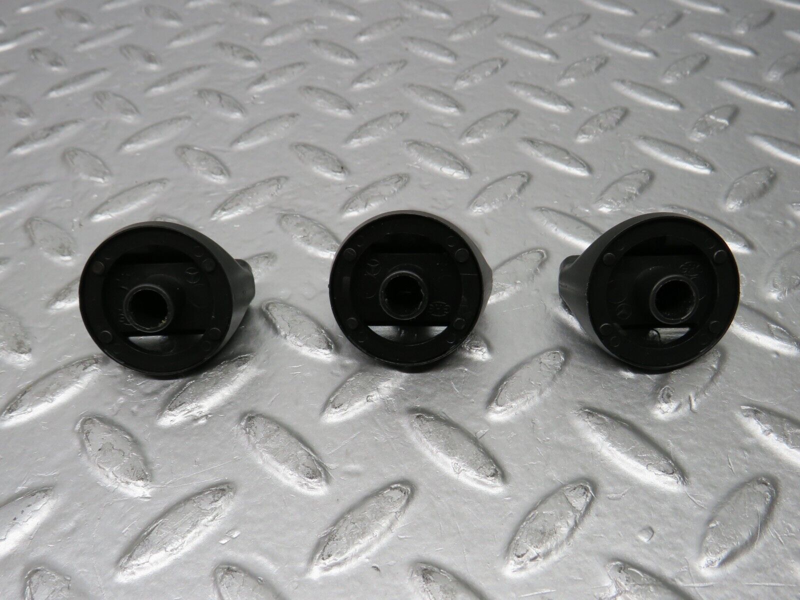 30726 Mercedes-Benz W201 190E 2.0L Heater Control Knob Set