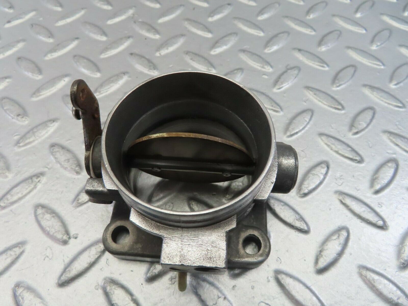 10796 Mercedes-Benz W123 230E Throttle Body